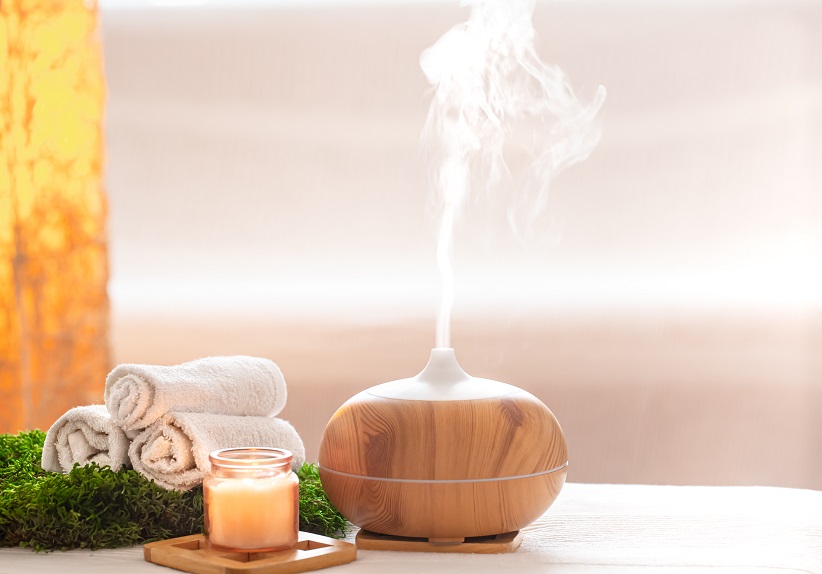 aromatherapy body massage with essential oils